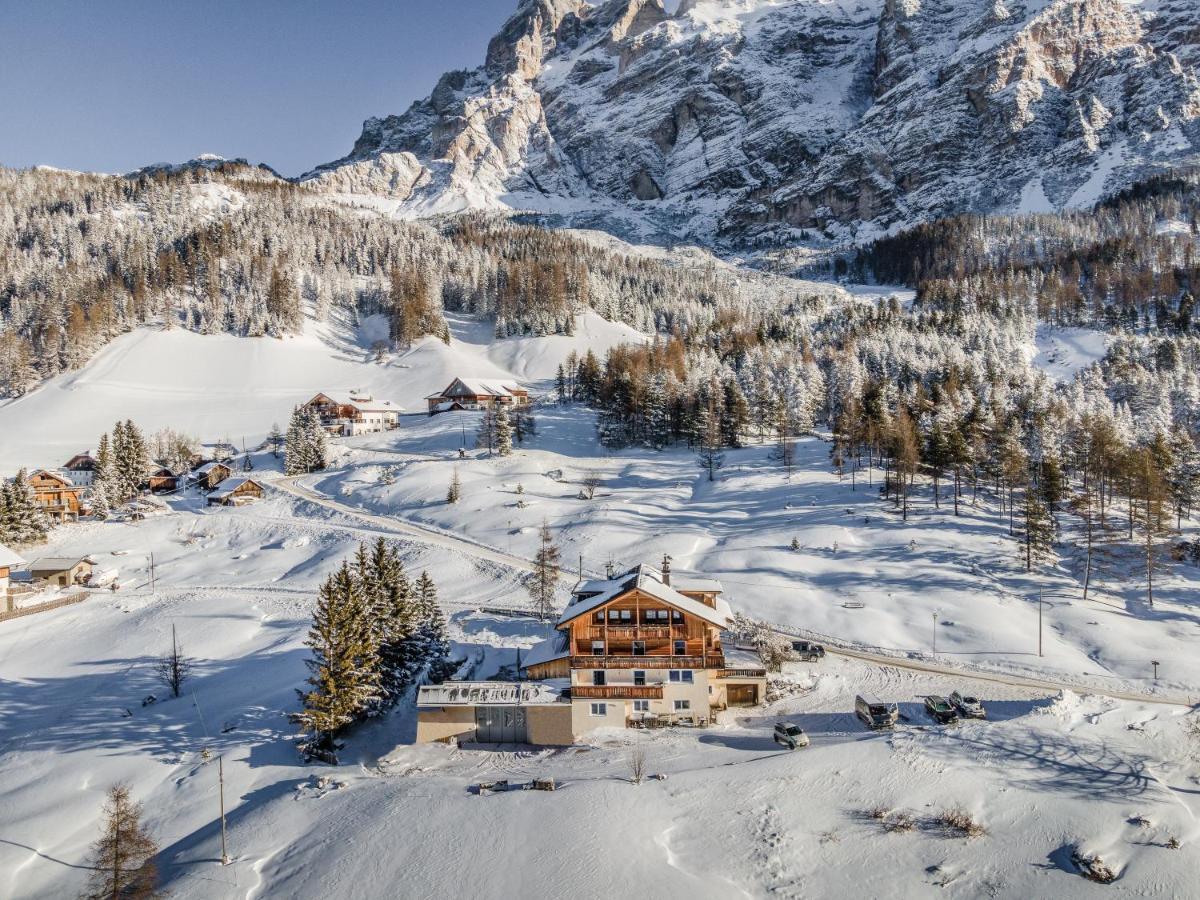 Garni Baita San Cassiano  Bagian luar foto